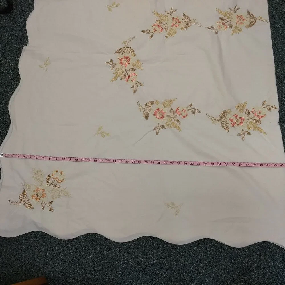 Vintage Handmade Cross Stitch Floral Table Cloth Rectangle Scallop Edge Holiday